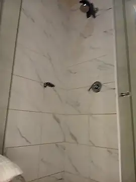 Snapshot of Cocowett chatting on 10/25/25, 12:13 Cocowett online show from 10/25/25, 12:13