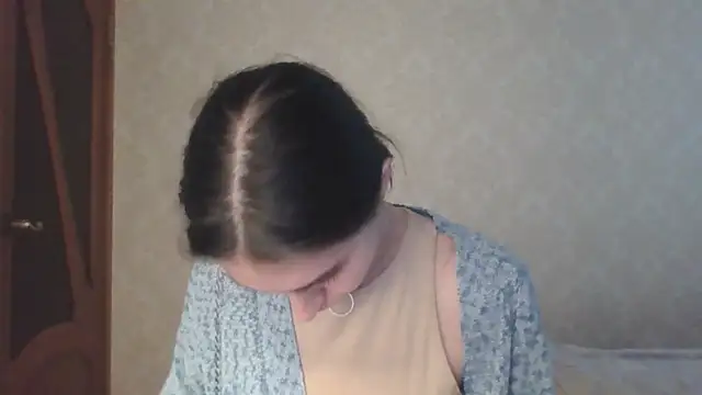 Snapshot of Kashtanka_ chatting on 05/04/26, 10:33 Kashtanka online show from 05/04/26, 10:33