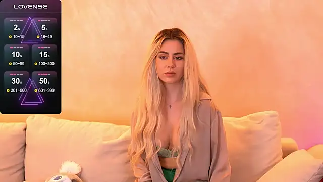 Kylie Benton online show from 09/25/25, 03:10