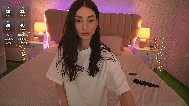 Alice Arwen online show from 02/02/25, 02:02