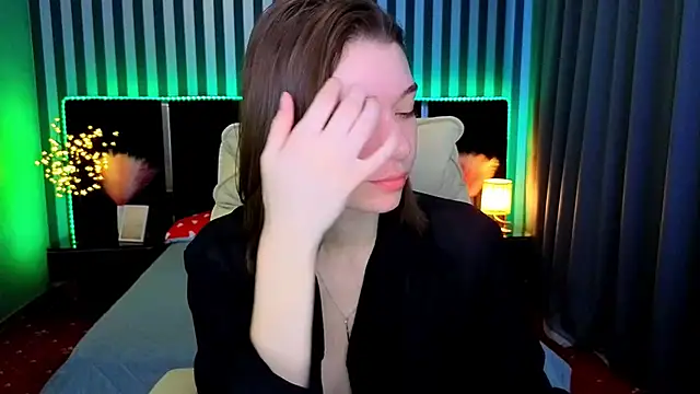 Snapshot of Cherry_Wipe chatting on 04/16/26, 06:03 Cherry Wipe online show from 04/16/26, 06:03