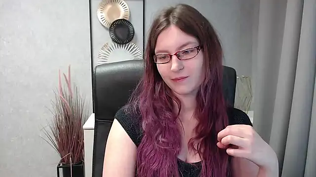 emmaxDelight online show from 12/29/24, 07:39