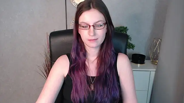 emmaxDelight online show from 01/03/25, 10:09