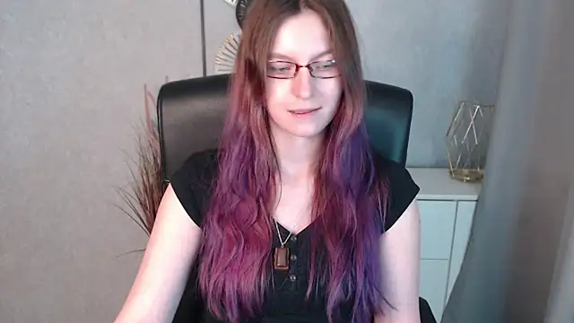 emmaxDelight online show from 01/13/25, 10:14