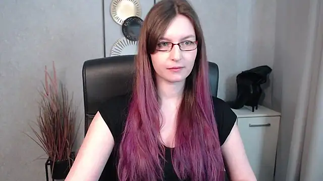 emmaxDelight online show from 03/07/25, 10:13