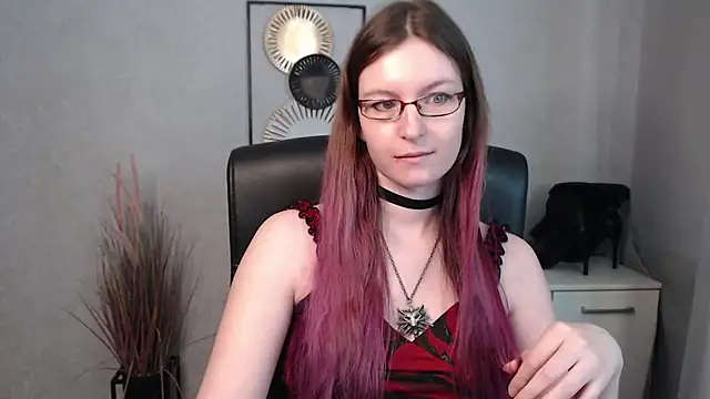 emmaxDelight online show from 03/17/25, 09:33