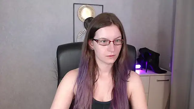 emmaxDelight online show from 09/10/25, 07:19