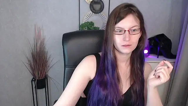 emmaxDelight online show from 11/06/25, 06:25