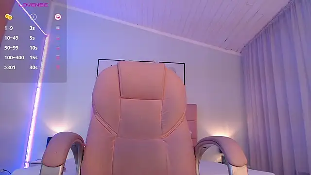 zoe jones13 online show from 03/21/25, 06:38