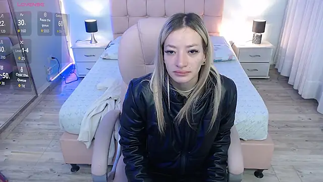 zoe jones13 online show from 11/01/25, 03:30