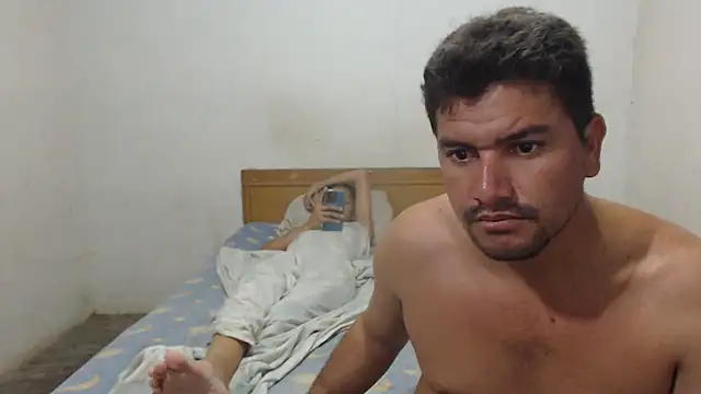 Snapshot of KateAndSimon chatting on 02/13/25, 02:56 KateAndSimon online show from 02/13/25, 02:56