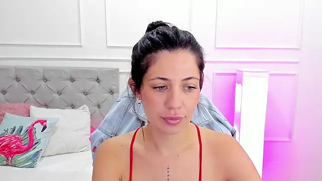 Emma Brown 0 online show from 02/04/25, 08:28