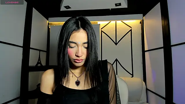 lilithTeen1  online show from 01/05/25, 08:22