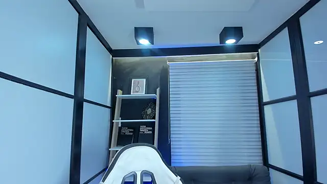 lilithTeen1  online show from 03/11/25, 08:20