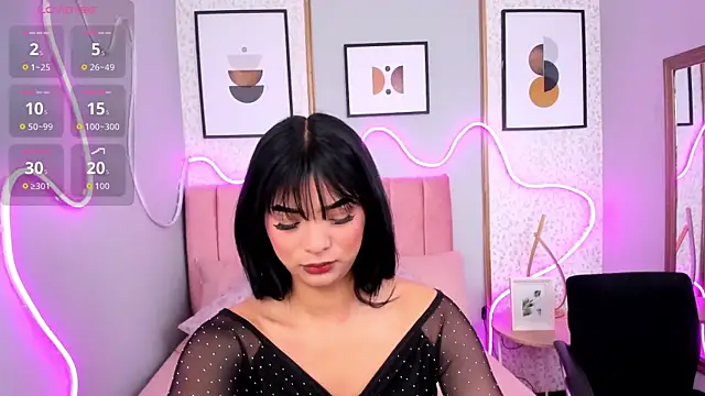 LARISSAEVANS online show from 11/28/25, 03:09