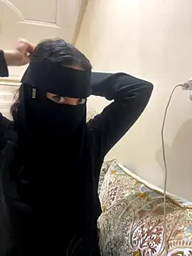 jijijoudia online show from 09/18/25, 07:49