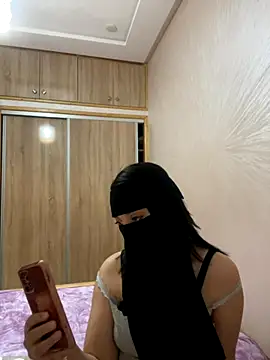 jijijoudia online show from 09/25/25, 12:25