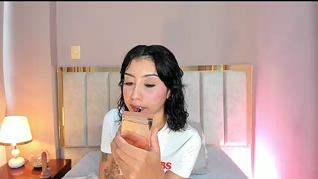 Snapshot of MelissaFoxx chatting on 04/17/26, 12:30 MelissaFoxx online show from 04/17/26, 12:30