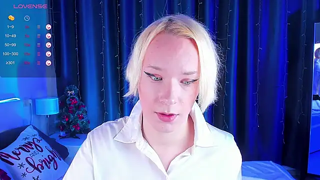 Snapshot of Amanda_Brow chatting on 12/06/24, 06:15 Amanda Brow online show from 12/06/24, 06:15