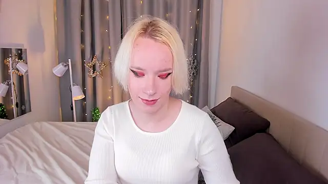 Snapshot of Amanda_Brow chatting on 12/21/24, 06:19 Amanda Brow online show from 12/21/24, 06:19