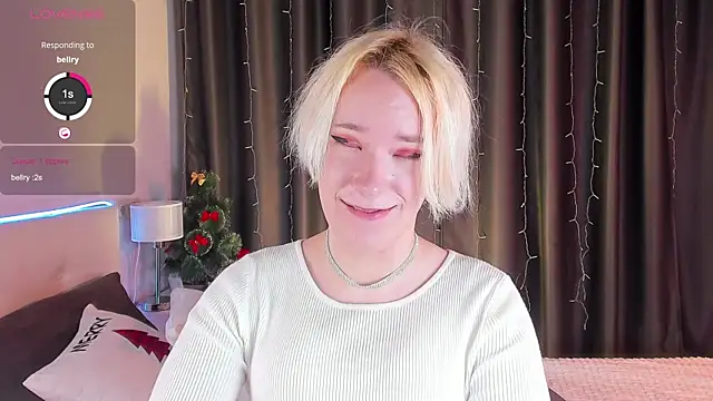 Snapshot of Amanda_Brow chatting on 12/22/24, 12:16 Amanda Brow online show from 12/22/24, 12:16