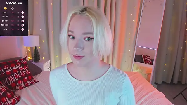 Snapshot of Amanda_Brow chatting on 01/12/25, 04:50 Amanda Brow online show from 01/12/25, 04:50