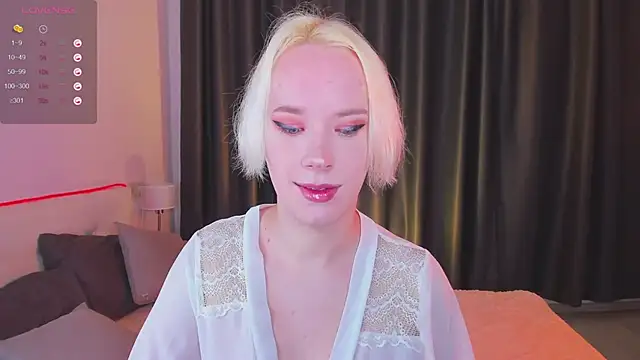 Snapshot of Amanda_Brow chatting on 01/18/25, 07:07 Amanda Brow online show from 01/18/25, 07:07