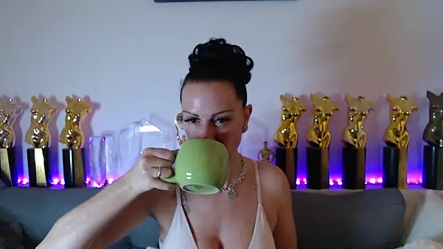 Snapshot of Texas_Patti chatting on 12/10/24, 06:33 Texas Patti online show from 12/10/24, 06:33