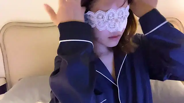 Snapshot of Coco_peach chatting on 01/30/25, 01:10 Coco peach online show from 01/30/25, 01:10