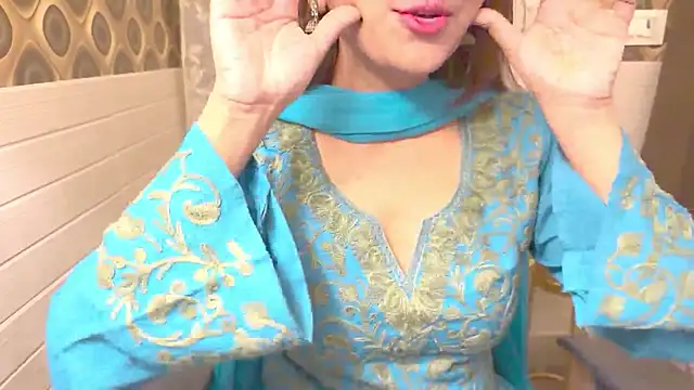 Snapshot of Your_Sassy_Goddess chatting on 01/19/25, 02:59 Your Sassy Goddess online show from 01/19/25, 02:59