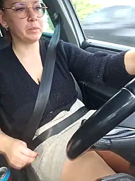 Snapshot of Sweety__venus chatting on 03/06/25, 11:14 Sweety venus online show from 03/06/25, 11:14