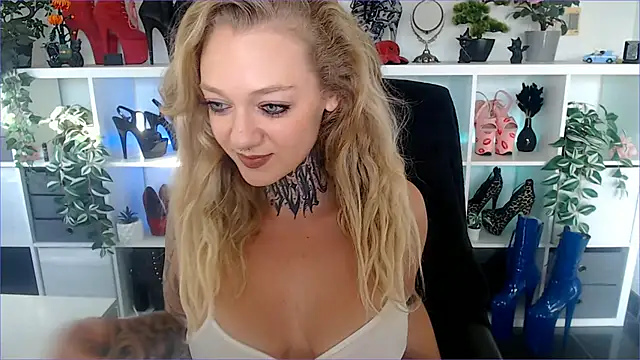 Snapshot of Valery_Venom chatting on 05/04/26, 03:08 Valery Venom online show from 05/04/26, 03:08