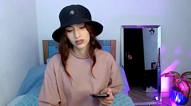 gabykovalenko14 online show from 02/18/25, 03:21