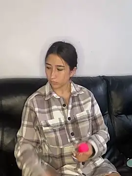  Luuna online show from 03/10/25, 04:57