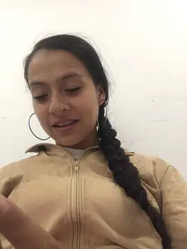 Snapshot of loren3124 chatting on 12/10/24, 07:58 loren3124 online show from 12/10/24, 07:58