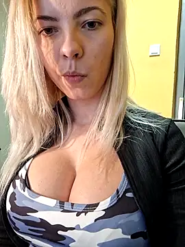 allinqueen online show from 03/09/26, 08:13