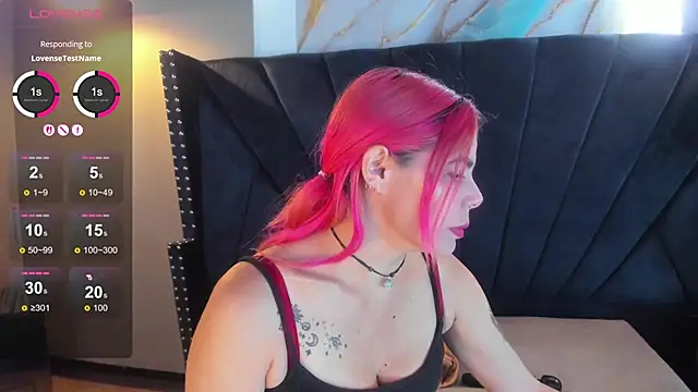 NIKI SANTANA online show from 10/07/25, 03:36