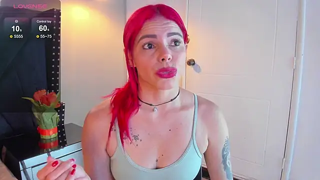 NIKI SANTANA online show from 10/21/25, 03:51