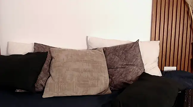 Snapshot of zander_2120 chatting on 01/11/25, 05:51 zander 2120 online show from 01/11/25, 05:51