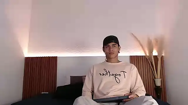 zander 2120 online show from 01/17/25, 01:56