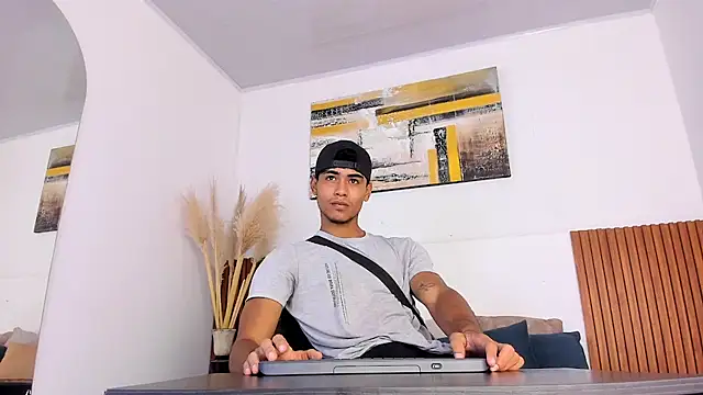 zander 2120 online show from 09/27/25, 01:05