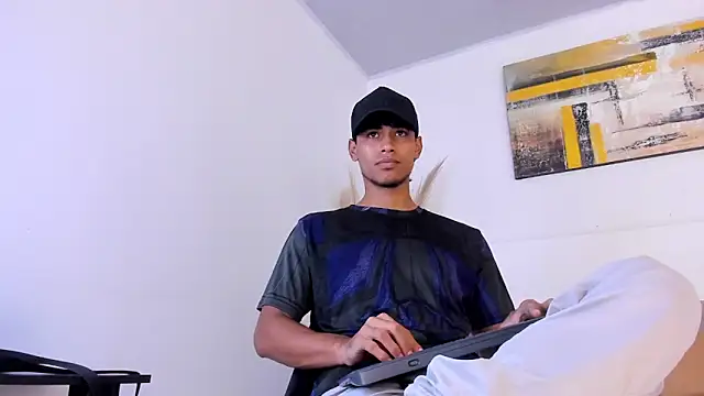 Snapshot of zander_2120 chatting on 10/04/25, 01:42 zander 2120 online show from 10/04/25, 01:42