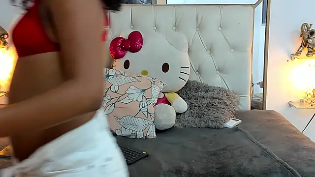 Snapshot of camila_sex_latina chatting on 12/27/24, 05:31 camila sex latina online show from 12/27/24, 05:31