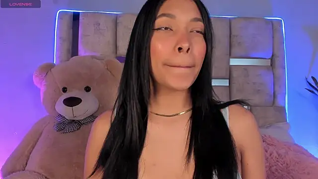 KarolRojas  online show from 03/01/25, 03:10