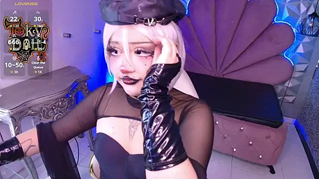 Snapshot of toky_doll chatting on 10/24/25, 09:33 toky doll online show from 10/24/25, 09:33