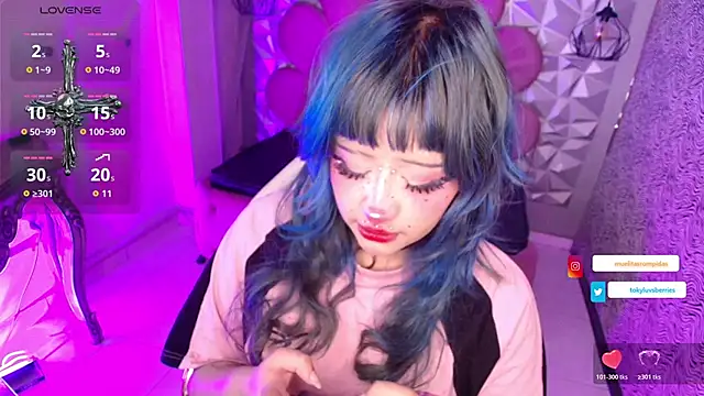 Snapshot of toky_doll chatting on 11/24/25, 08:41 toky doll online show from 11/24/25, 08:41