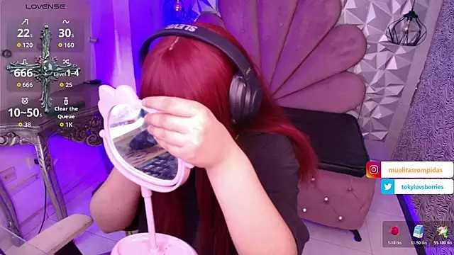 Snapshot of toky_doll chatting on 12/05/25, 09:00 toky doll online show from 12/05/25, 09:00