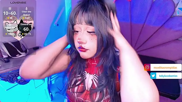 Snapshot of toky_doll chatting on 12/14/25, 03:23 toky doll online show from 12/14/25, 03:23