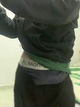 Snapshot of 27powercm chatting on 02/25/25, 05:19 27powercm online show from 02/25/25, 05:19