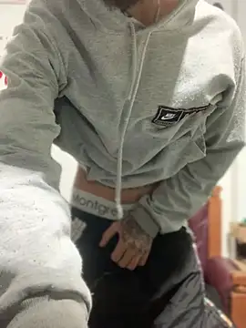 Snapshot of 27powercm chatting on 03/14/25, 05:05 27powercm online show from 03/14/25, 05:05